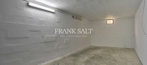 3 bedrooms Apartment in Gzira, Malta No. 9000 8