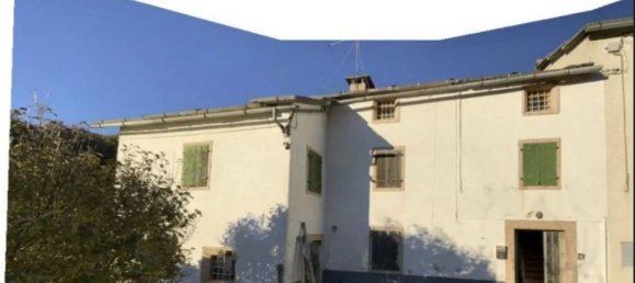 3 rooms Apartment in Erbezzo, Italy No. 82402 2