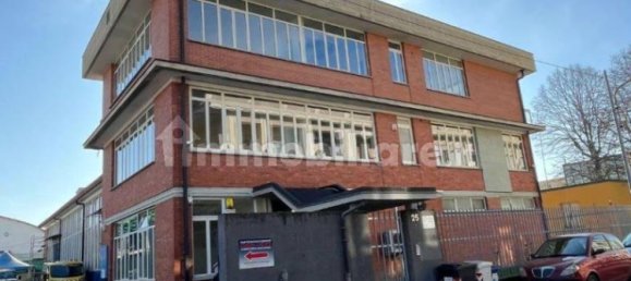 5 rooms Office in Moncalieri, Italy No. 135887 2