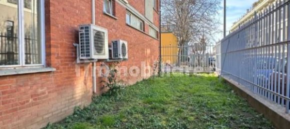 5 rooms Office in Moncalieri, Italy No. 135887 4