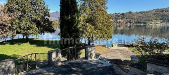 12 bedrooms Villa in Turin, Italy No. 112323 14