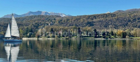 12 bedrooms Villa in Turin, Italy No. 112323 6