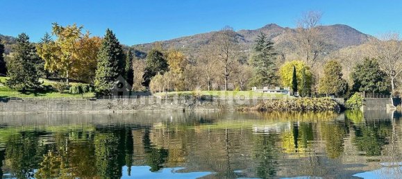 12 bedrooms Villa in Turin, Italy No. 112323 5