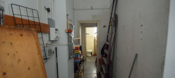 Gewerbliche Immobilie in Genoa, Italy 46m², Nr. 133164 6