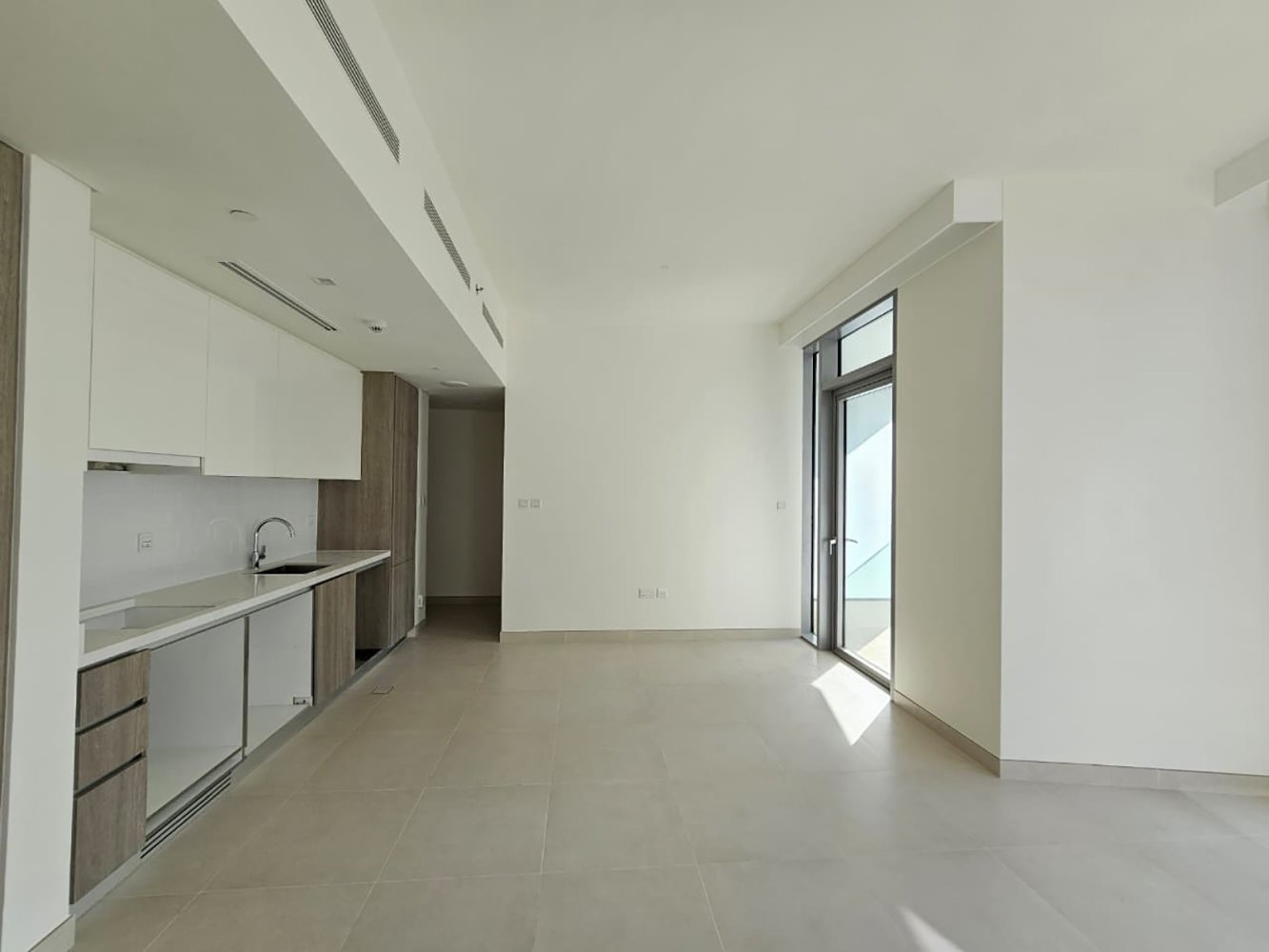 Studio for rent in Dubai Marina, Dubai, UAE № 179872