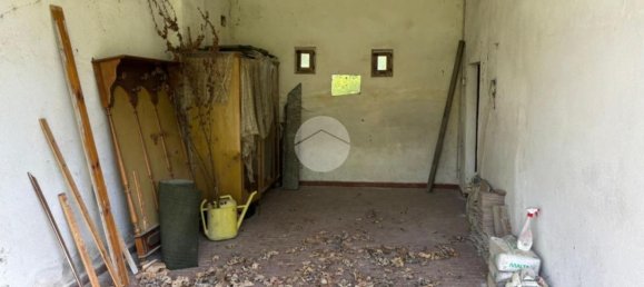 Дом с 5 комнатами в Баньоло Пьемонте, Италия № 279509 4