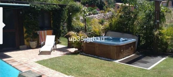 3 bedrooms Apartment in Estepona, Spain No. 141850 6