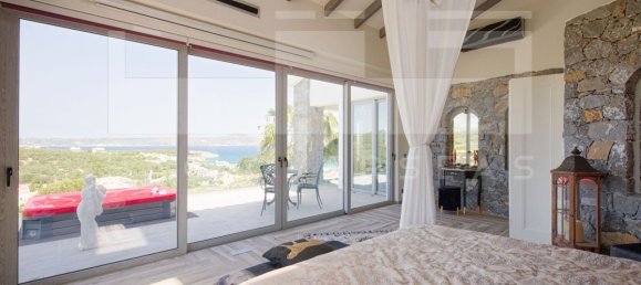 5 bedrooms Villa in Crete, Greece No. 401 17