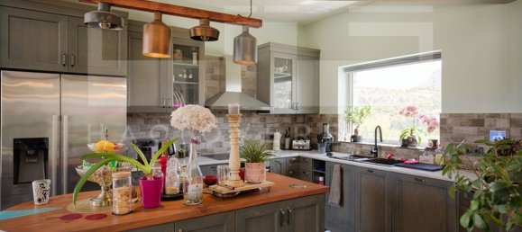 5 bedrooms Villa in Crete, Greece No. 401 24