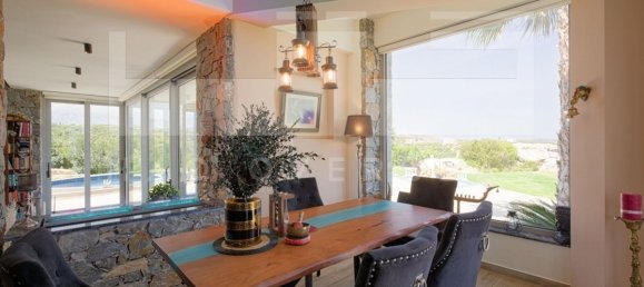 5 bedrooms Villa in Crete, Greece No. 401 22