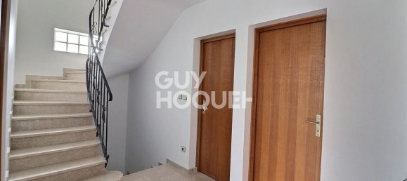 4 bedrooms House in Aubervilliers, France No. 189378 8
