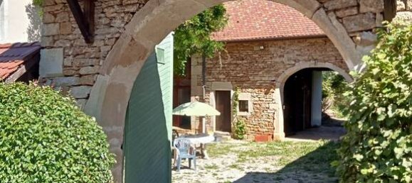 3 bedrooms House in Doubs, France No. 355956 2