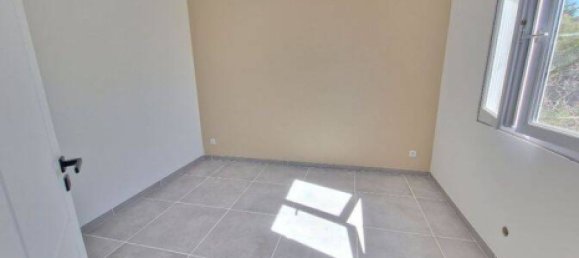 2 bedrooms Villa in Le Luc, France No. 327610 9