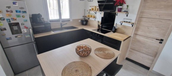 2 bedrooms Villa in Le Luc, France No. 327610 7