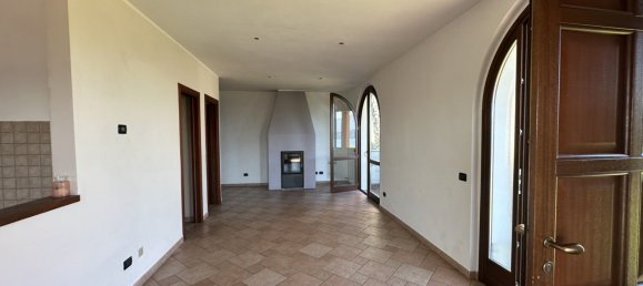 Вилла с 5 комнатами в Бельджирате, Италия № 262152 3