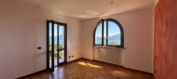 Вилла с 5 комнатами в Бельджирате, Италия № 262152 11