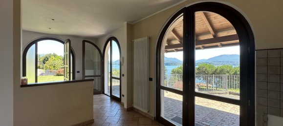 Вилла с 5 комнатами в Бельджирате, Италия № 262152 5