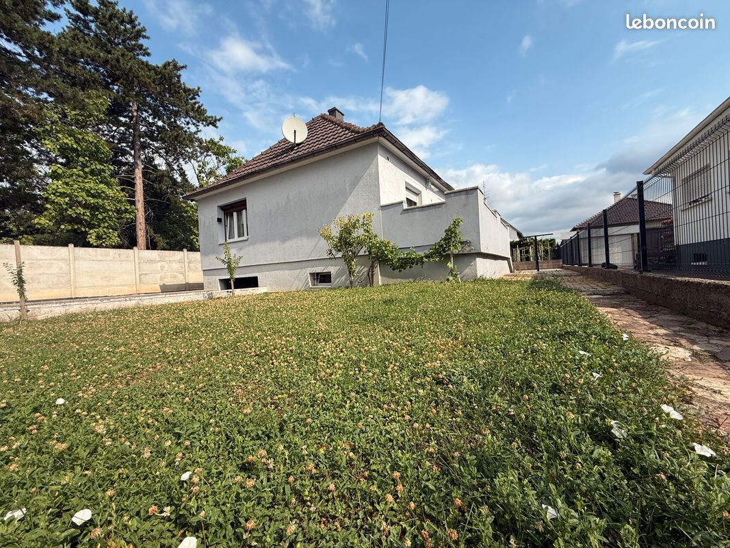 Casa de 4 dormitorios en Colmar, France No. 325631