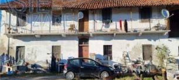 2 bedrooms House in Cavallermaggiore, Italy No. 209462 5