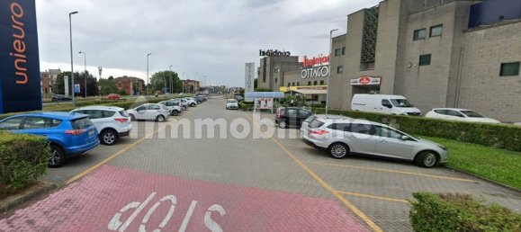 1غرفة عقار تجاري في San Martino Siccomario, Italy رقم 156045 7