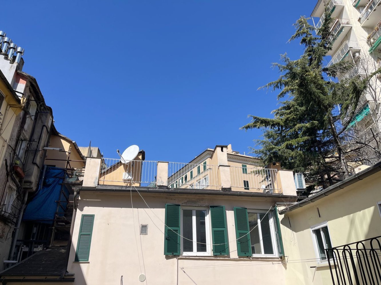 4 rooms Apartment in Genoa, Italy No. 36554