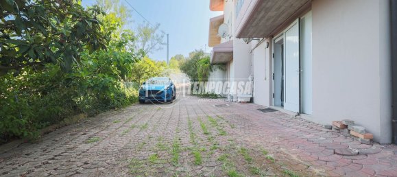 Квартира с 5 спальнями в Монтефьоре Конка, Италия № 316781 39