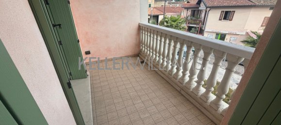 3-salle Appartement à Desenzano del Garda, Italy No. 282383 9