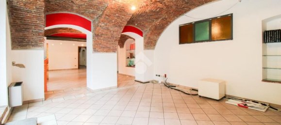 150m² Commercial property in Chiari, Italy No. 54736 9