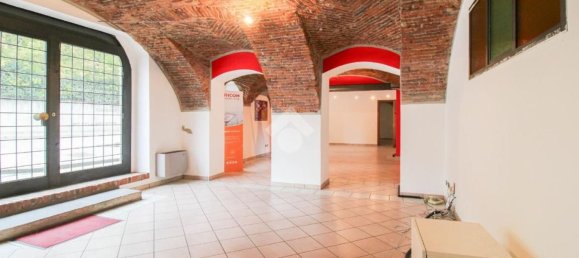 150m² Commercial property in Chiari, Italy No. 54736 7