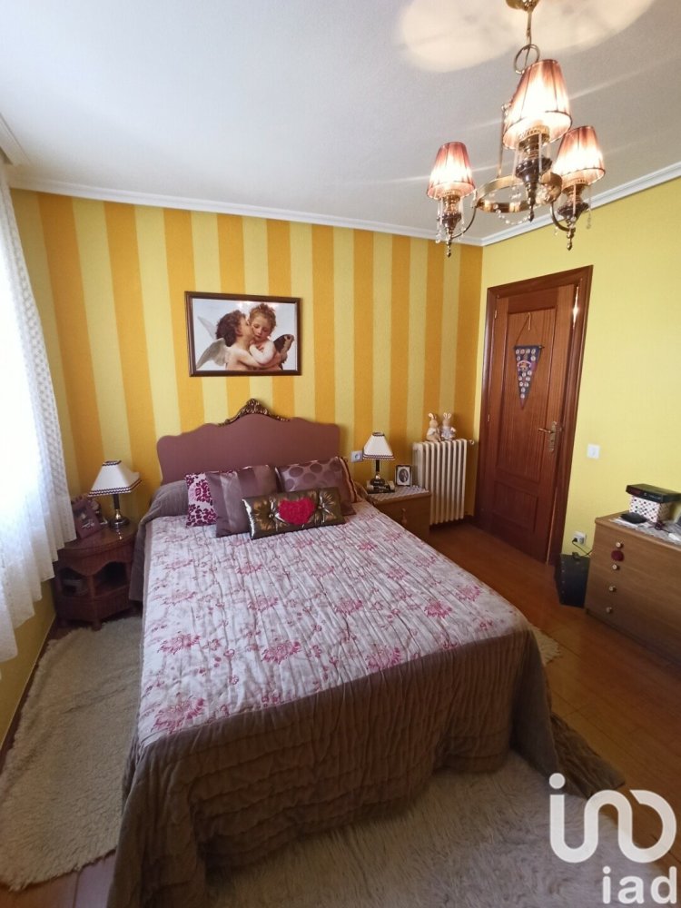 5 bedrooms House in Cuadros, Spain No. 293796