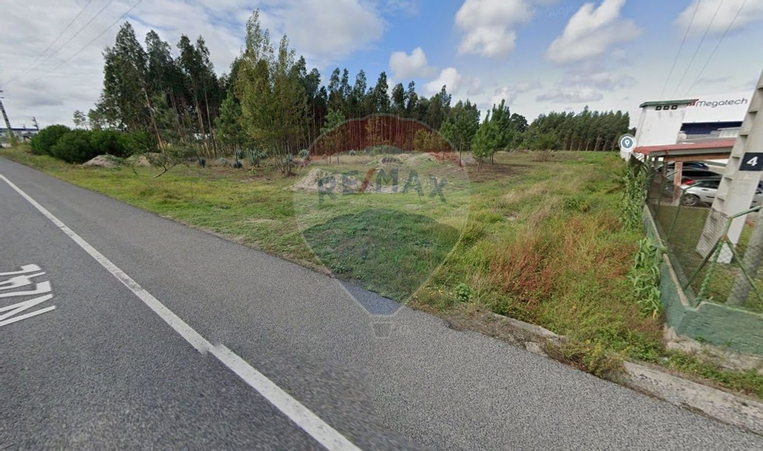 7595m² Building in Marinha Grande, Portugal No. 64305