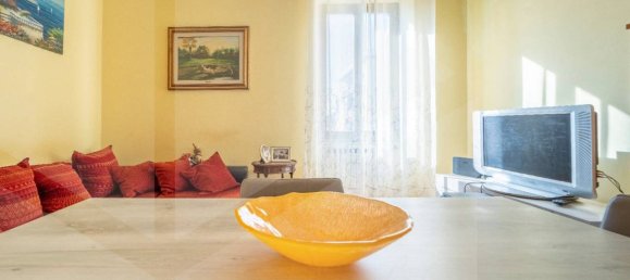 Apartamento de 3 habitaciónes en Ciampino, Italy No. 20019 11