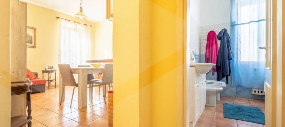 Apartamento de 3 habitaciónes en Ciampino, Italy No. 20019 24