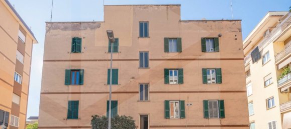 Apartamento de 3 habitaciónes en Ciampino, Italy No. 20019 32