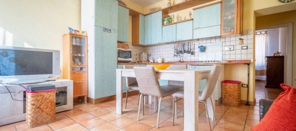 Apartamento de 3 habitaciónes en Ciampino, Italy No. 20019 2