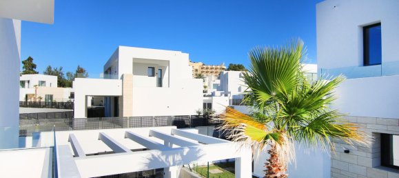 4 bedrooms Villa in Marbella, Spain No. 98882 46