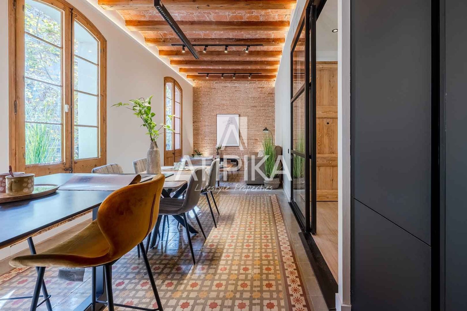 3 bedrooms Apartment in Eixample, Spain No. 86138