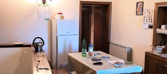 4 rooms House in Castiglione del Lago, Italy No. 148333 9