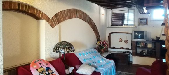 4 rooms House in Castiglione del Lago, Italy No. 148333 4