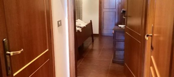 4 rooms House in Castiglione del Lago, Italy No. 148333 14
