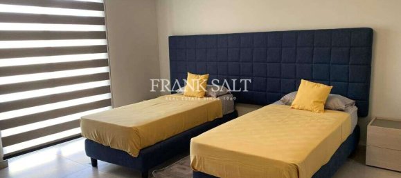 3 bedrooms Maisonette in Kirkop, Malta No. 11130 8