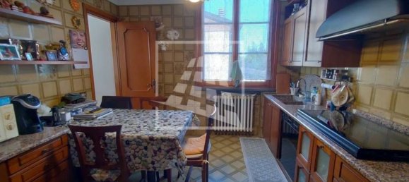 10 rooms Villa in Castelnovo di Sotto, Italy No. 292529 5