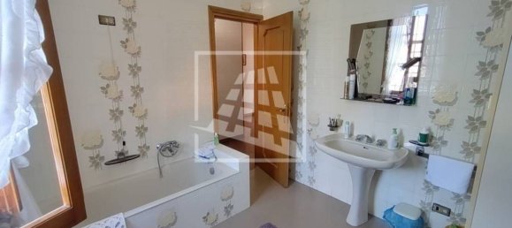 10 rooms Villa in Castelnovo di Sotto, Italy No. 292529 19