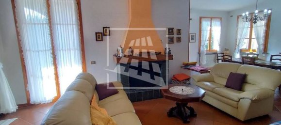 10 rooms Villa in Castelnovo di Sotto, Italy No. 292529 2