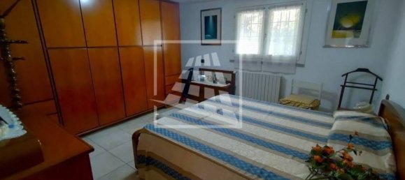 10 rooms Villa in Castelnovo di Sotto, Italy No. 292529 24