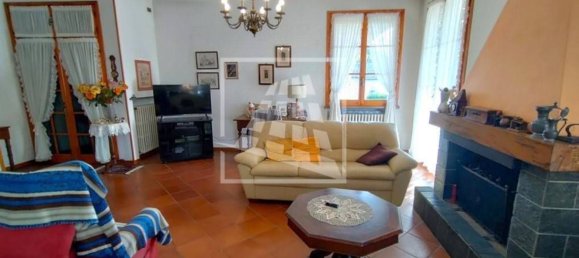 10 rooms Villa in Castelnovo di Sotto, Italy No. 292529 3