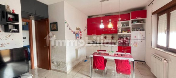 Квартира с 2 спальнями в Фьюмичино, Италия № 102015 8