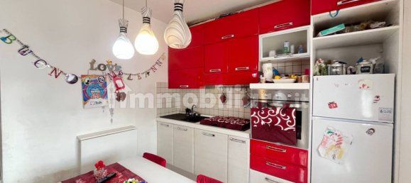 Квартира с 2 спальнями в Фьюмичино, Италия № 102015 6