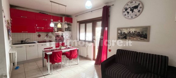 Квартира с 2 спальнями в Фьюмичино, Италия № 102015 4