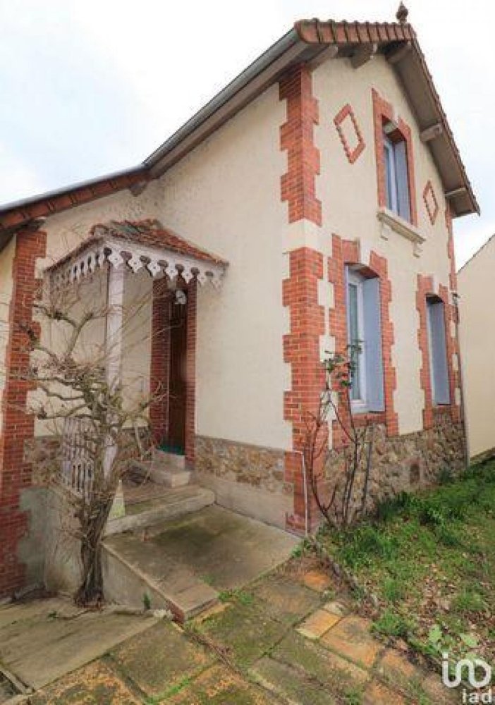 Casa T3 em Gien, France N.º 2401